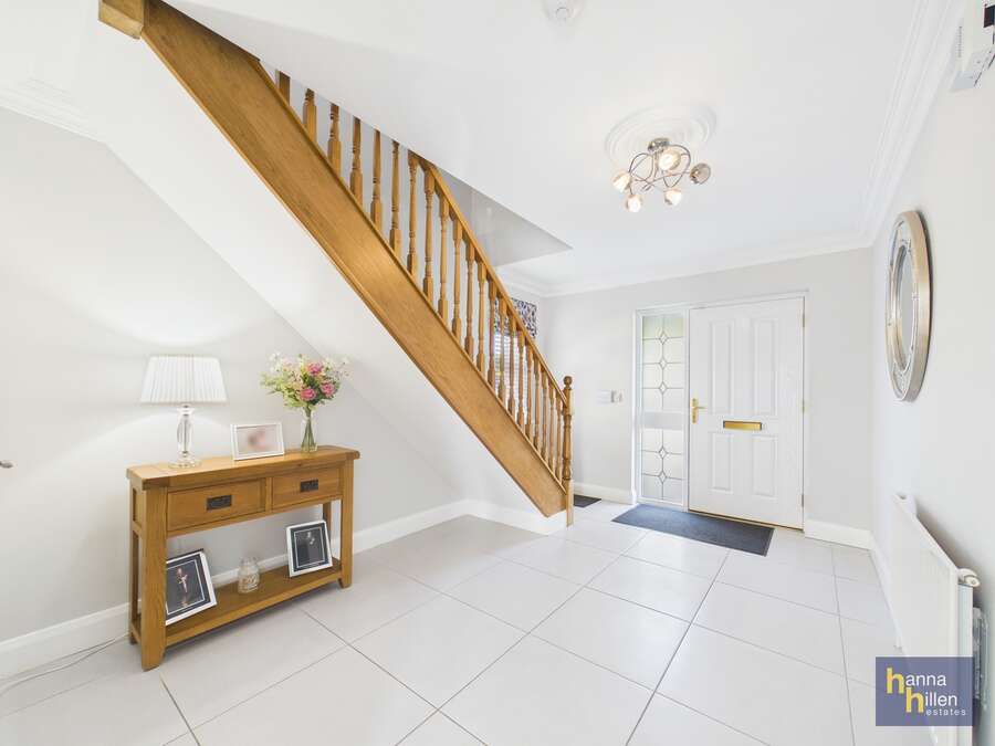 12 Carrickbracken Close