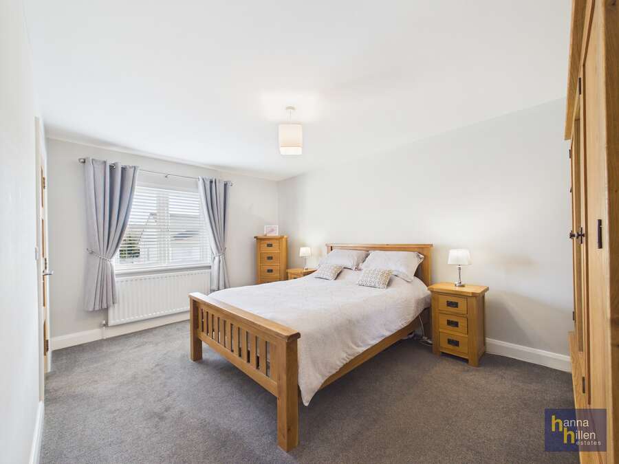 12 Carrickbracken Close