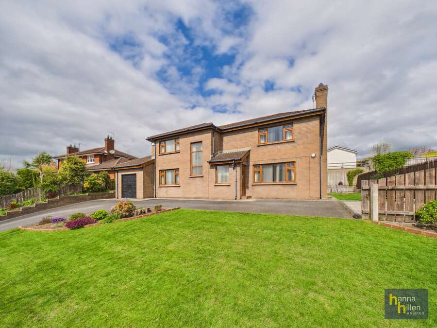 18 Hollywood Grove, Newry, BT34 2JT