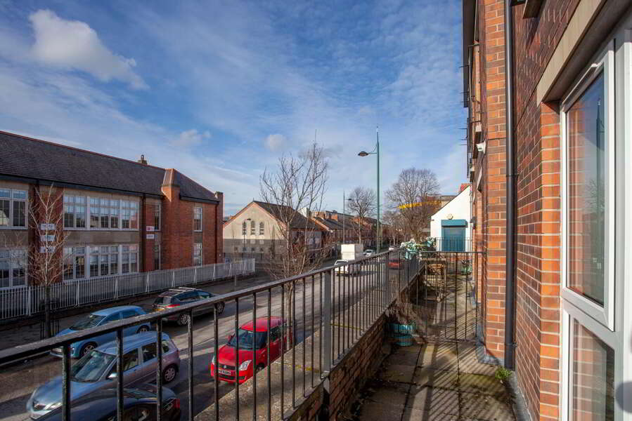 Apartment 3 62A Templemore Avenue