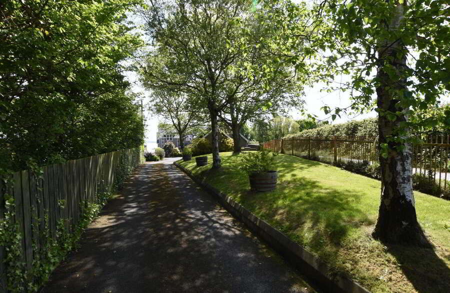 22 Shore Road 22 Shore Road