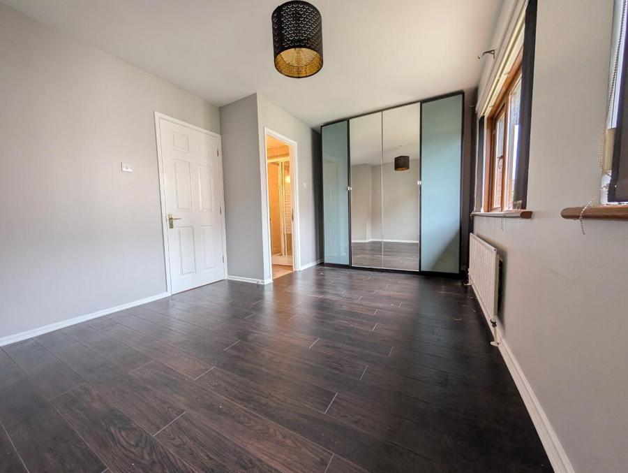21 Upper Malone Park