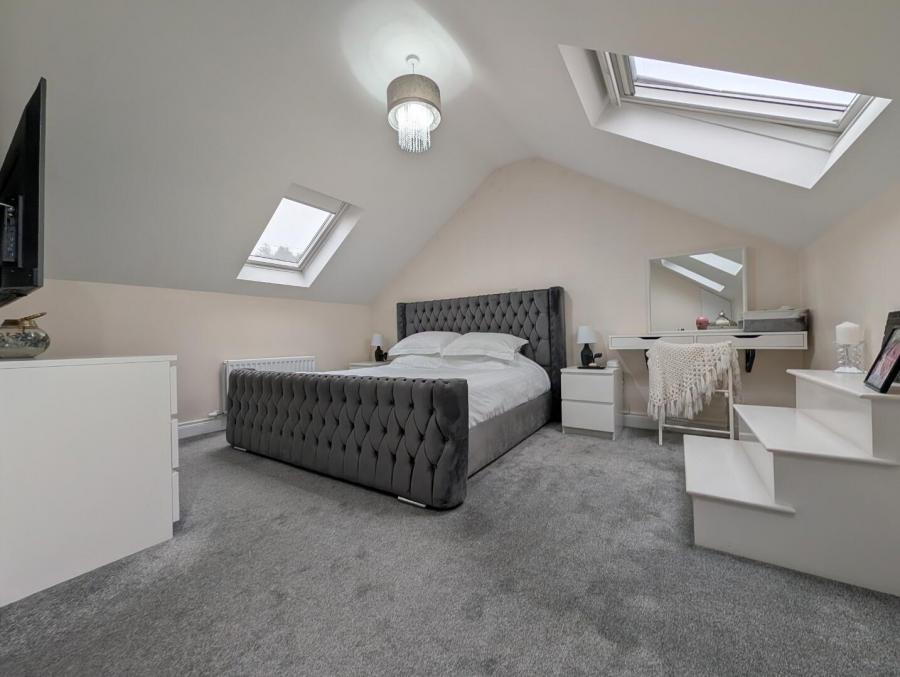 13 Sunningdale Park