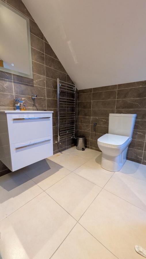 6, 111 Central Promenade