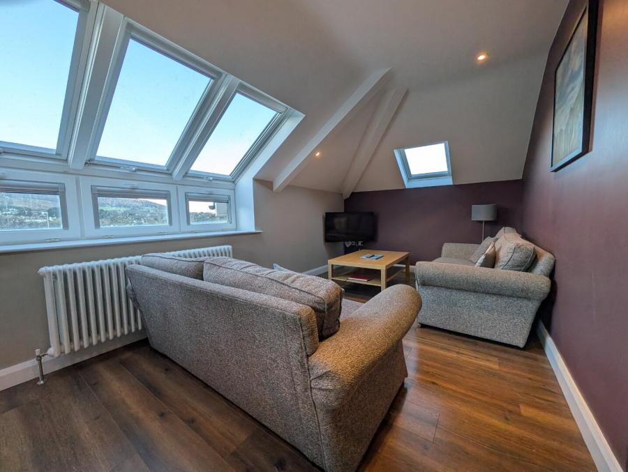 6, 111 Central Promenade