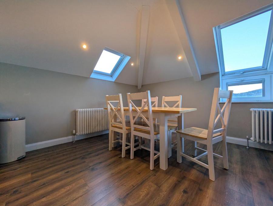 6, 111 Central Promenade