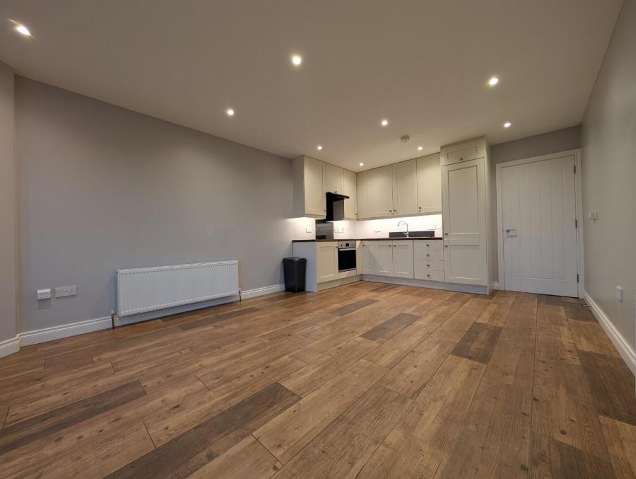 1, 77 South Promenade