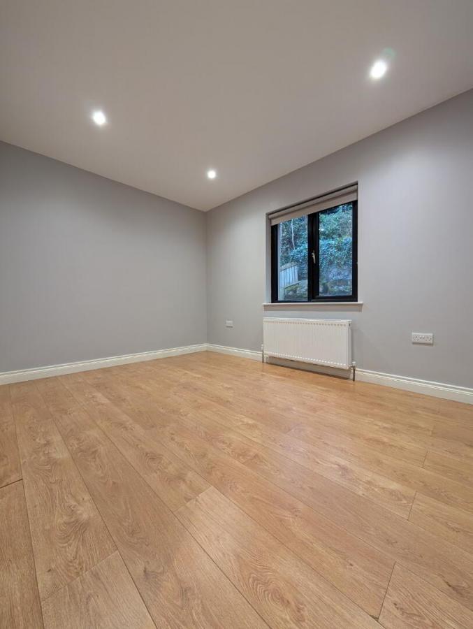 1, 77 South Promenade