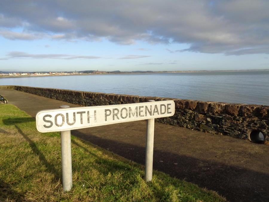 1, 77 South Promenade