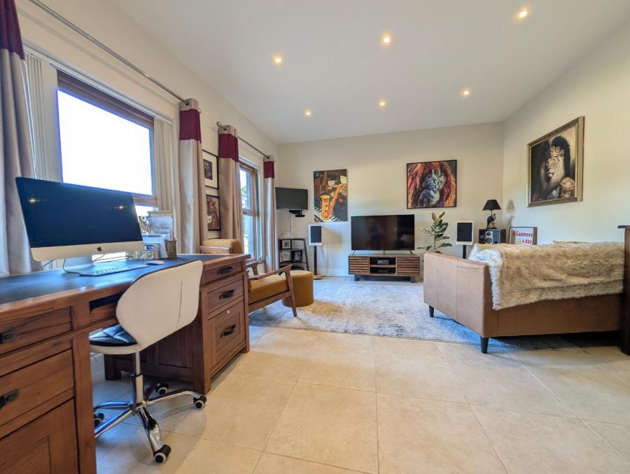 Mourne Country House, 32 Dougans Road