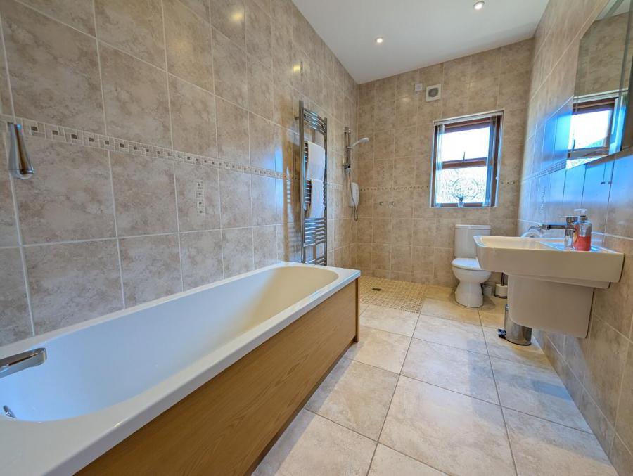 Mourne Country House, 32 Dougans Road