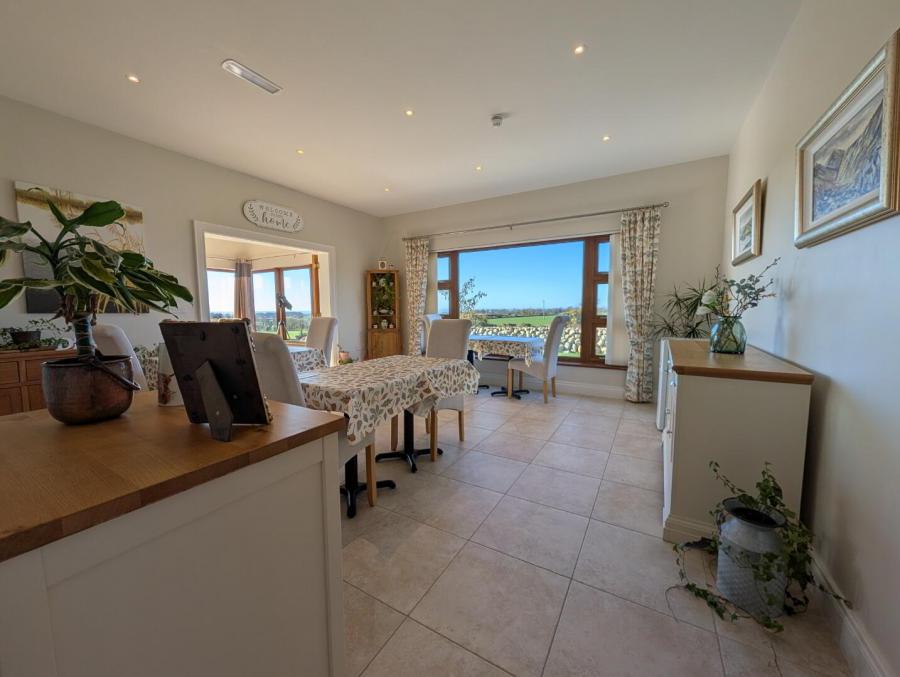 Mourne Country House, 32 Dougans Road