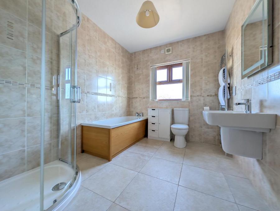 Mourne Country House, 32 Dougans Road