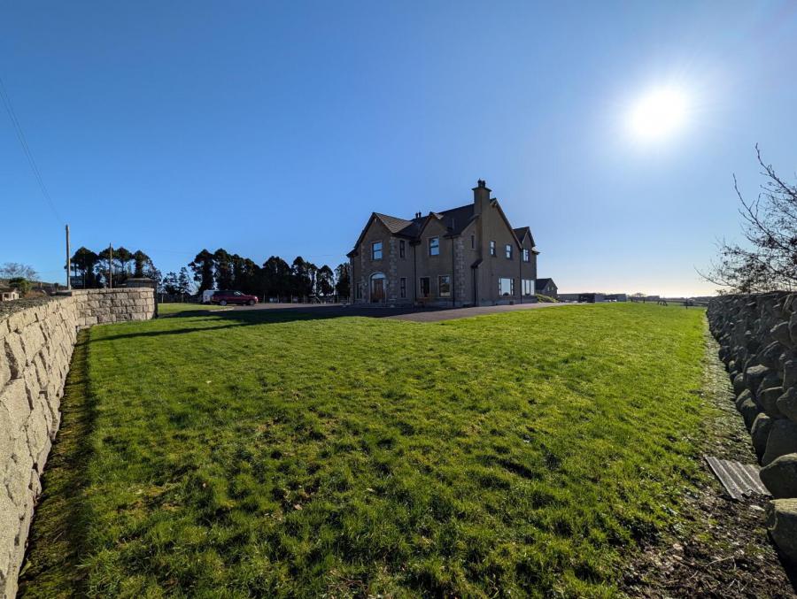 Mourne Country House, 32 Dougans Road