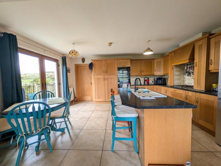 1 Ardglass Road
