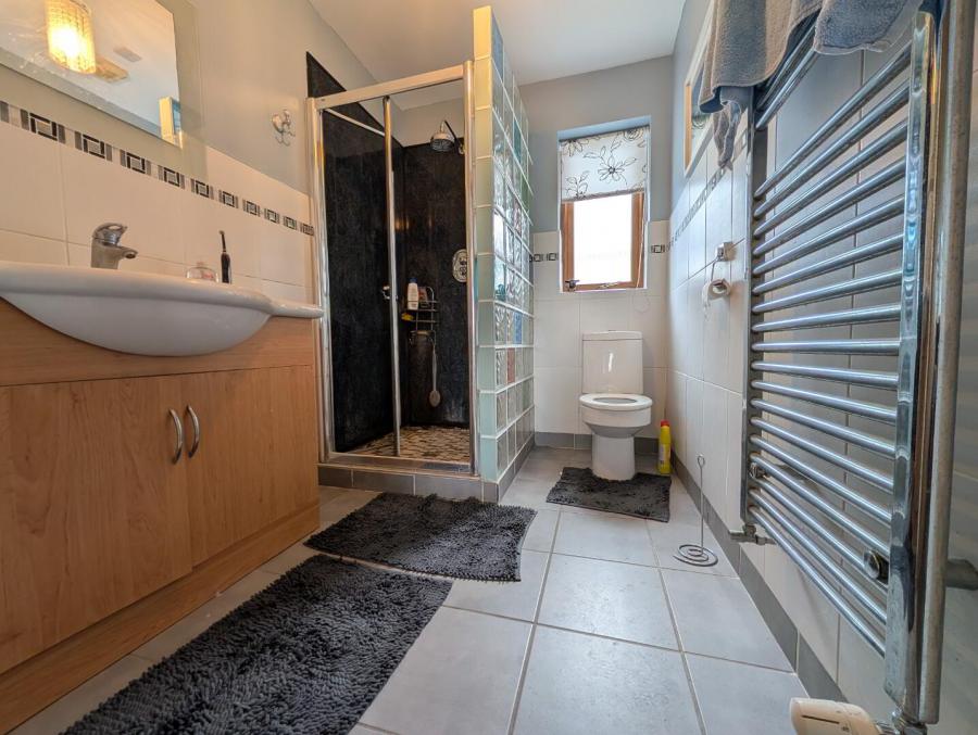 1 Ardglass Road