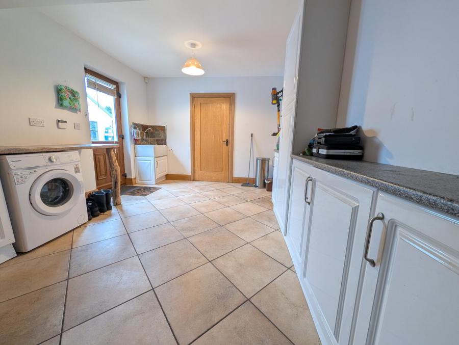 1 Ardglass Road