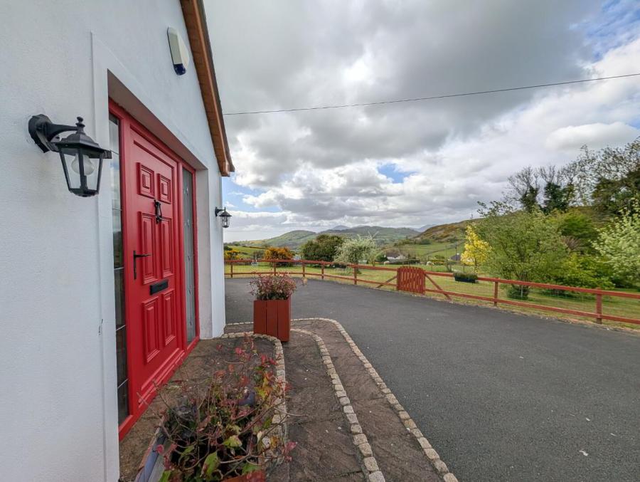 1 Ardglass Road