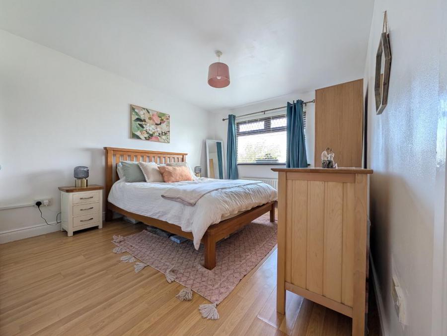 14 Dundrinne Rise