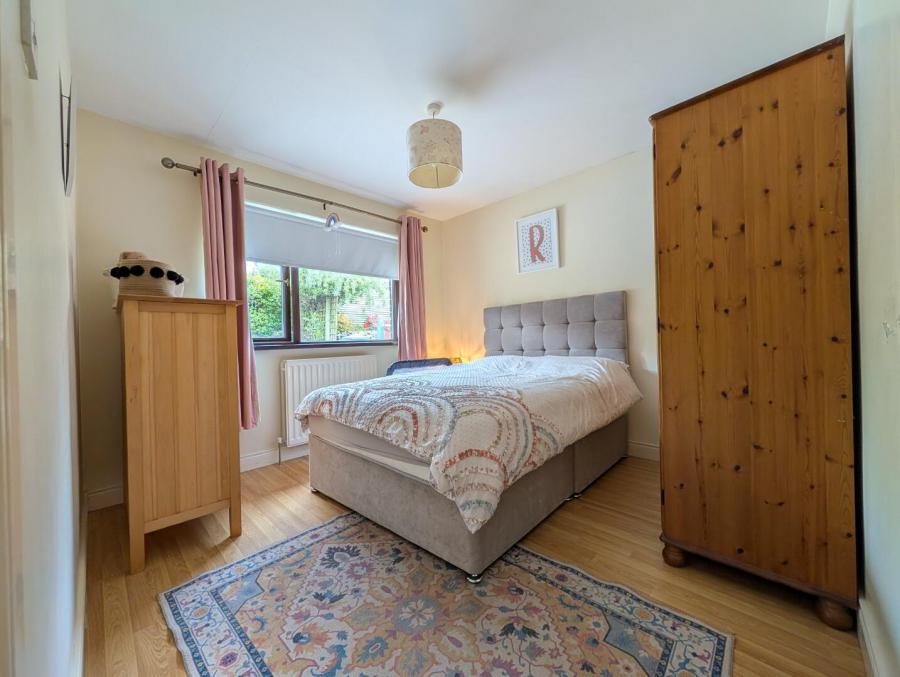 14 Dundrinne Rise
