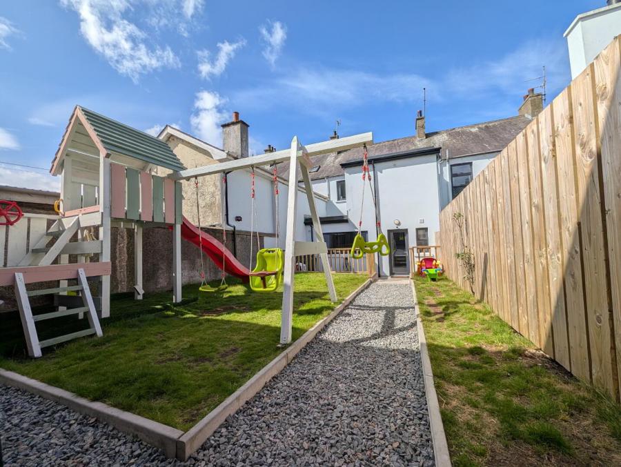 15 Newcastle Road