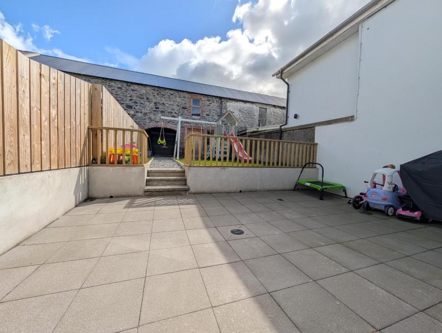 15 Newcastle Road