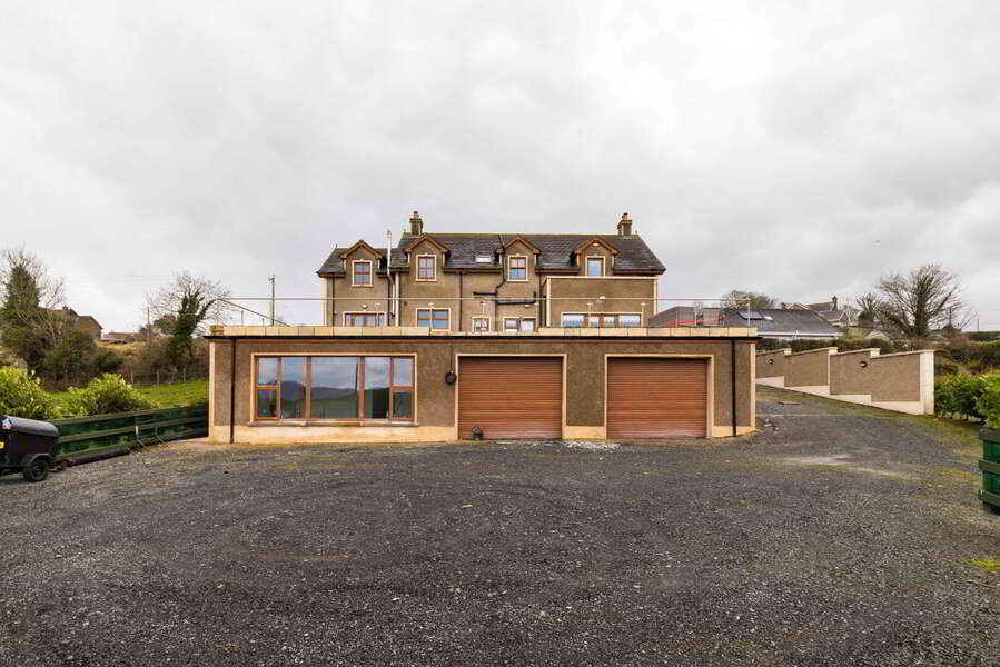 8 Carrogs Lane 8 Carrogs Lane