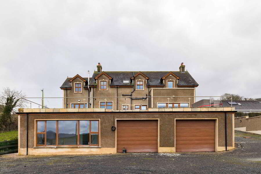 8 Carrogs Lane