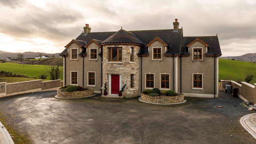 8 Carrogs Lane