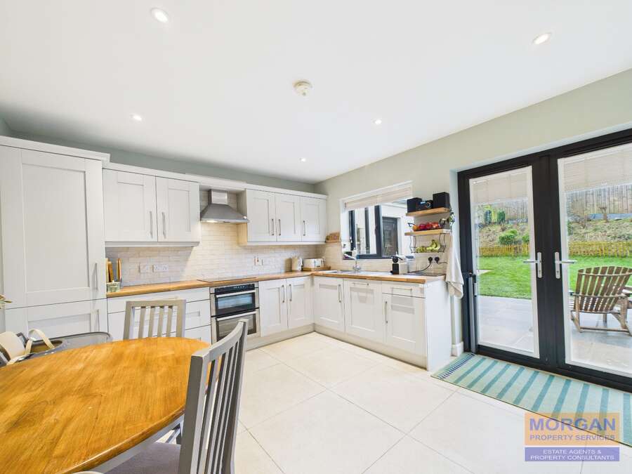 30 Hillcrest Heights