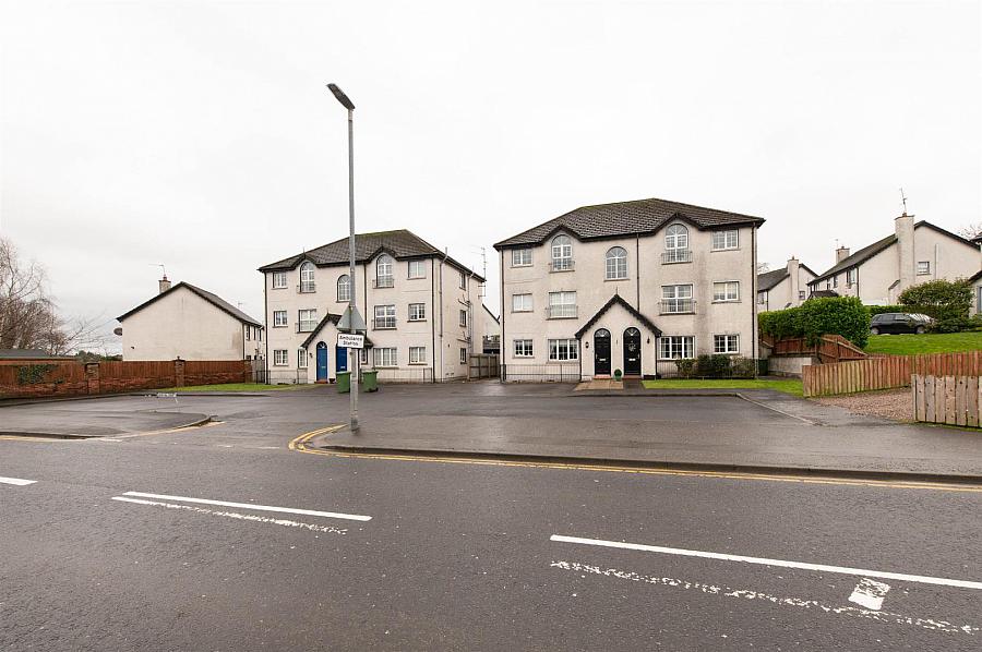 5 Daisy Hill Court