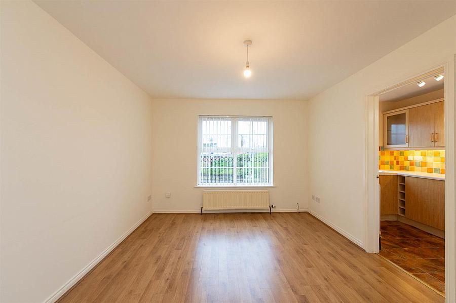 5 Daisy Hill Court