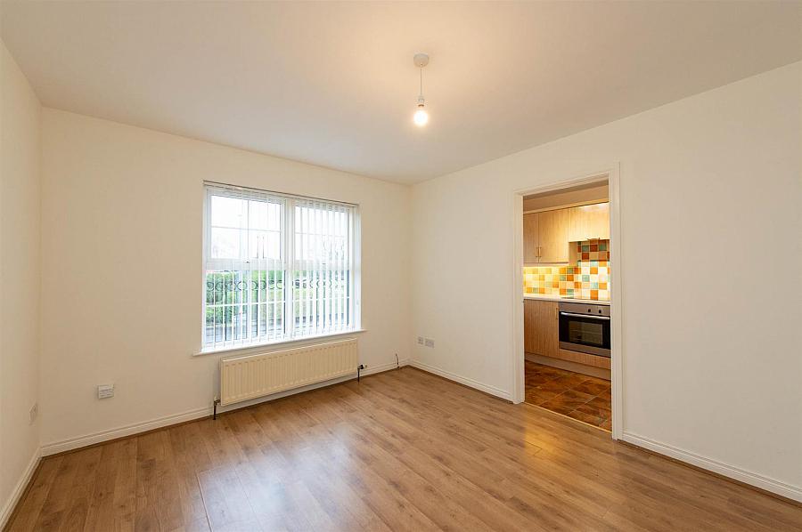 5 Daisy Hill Court