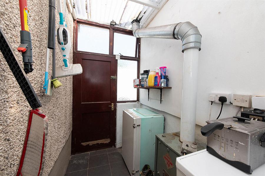 2 Hockley Terrace