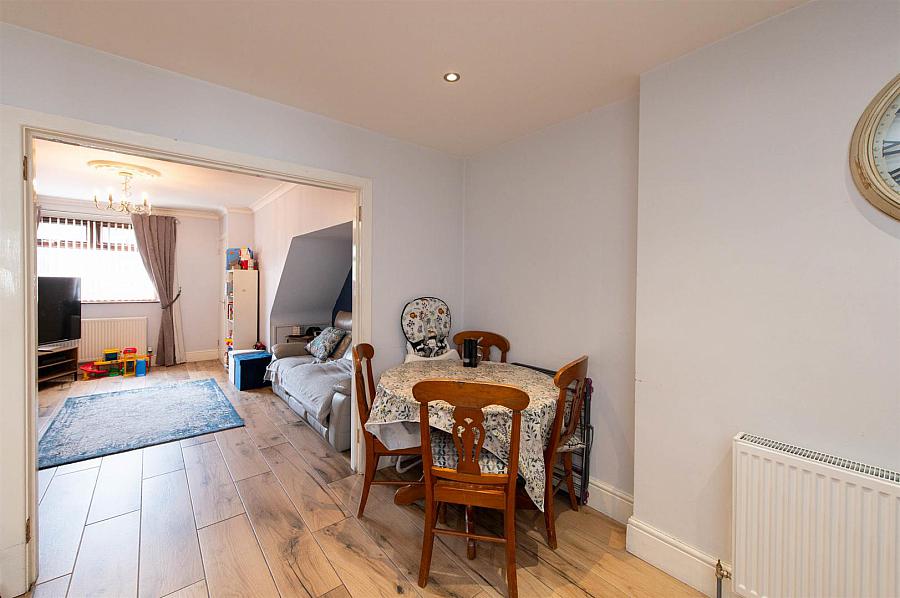2 Hockley Terrace