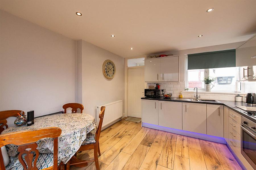 2 Hockley Terrace