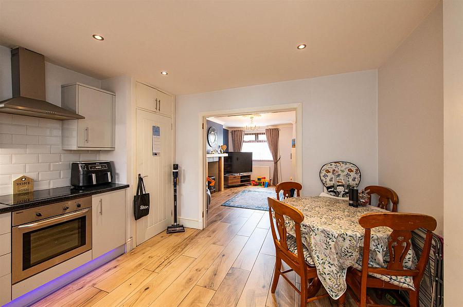 2 Hockley Terrace