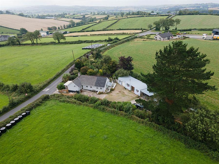81 Poyntzpass Road