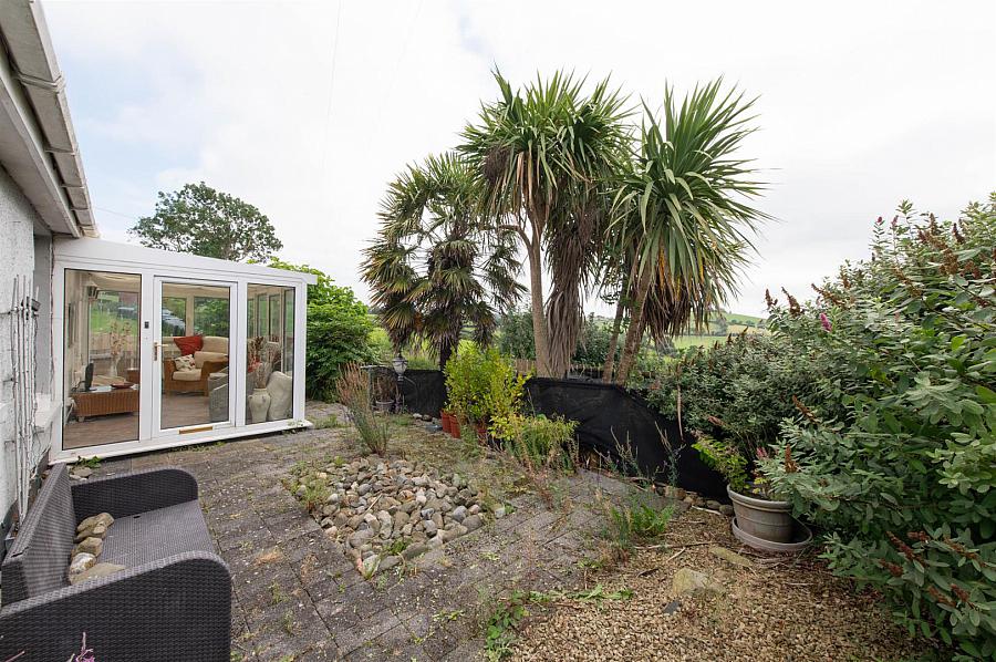 81 Poyntzpass Road