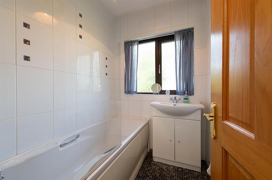 4 Kensington Avenue