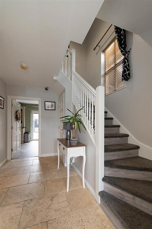 2 Iveagh Avenue