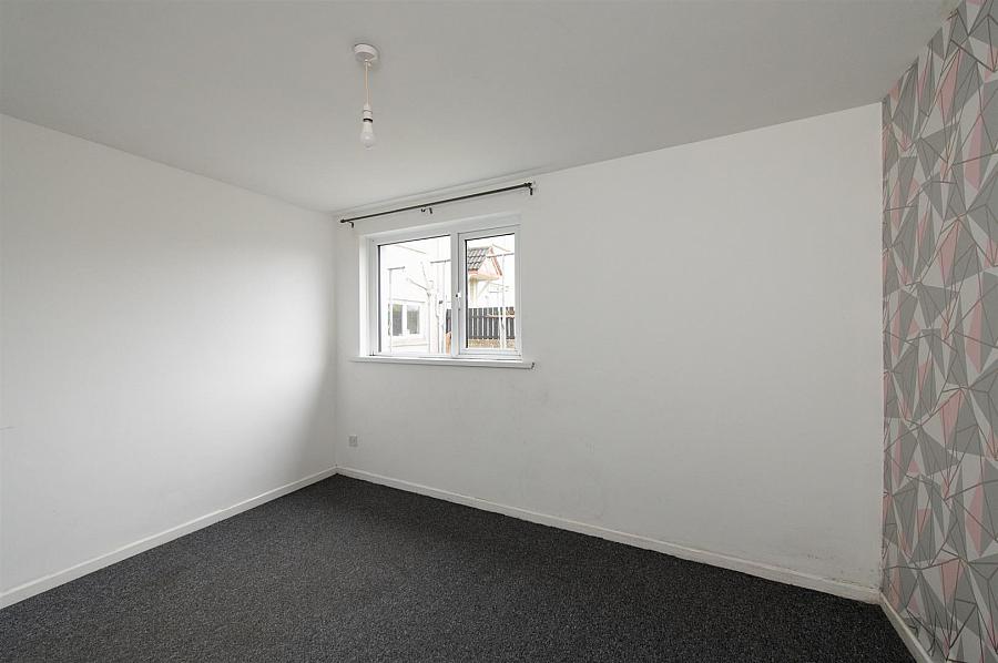 5b Leamount Park