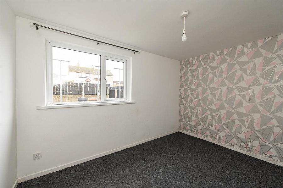 5b Leamount Park