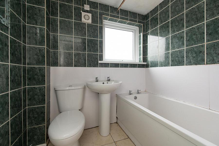5b Leamount Park