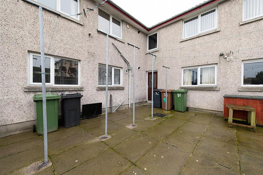 5b Leamount Park