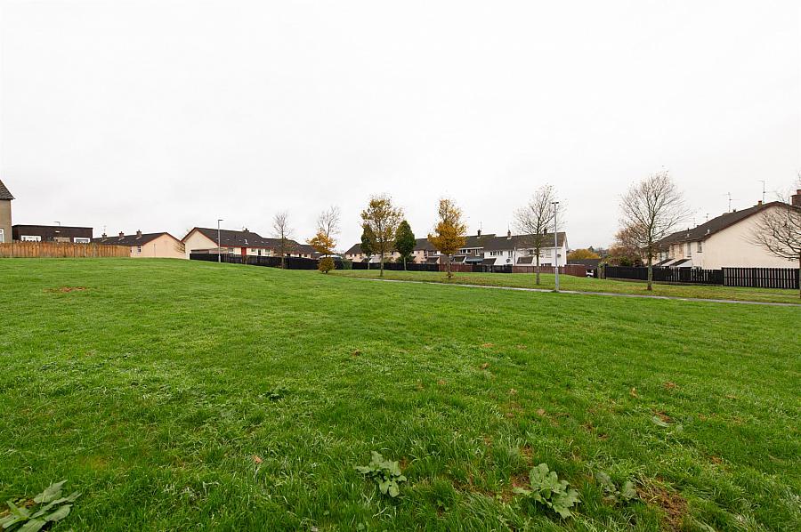 5b Leamount Park