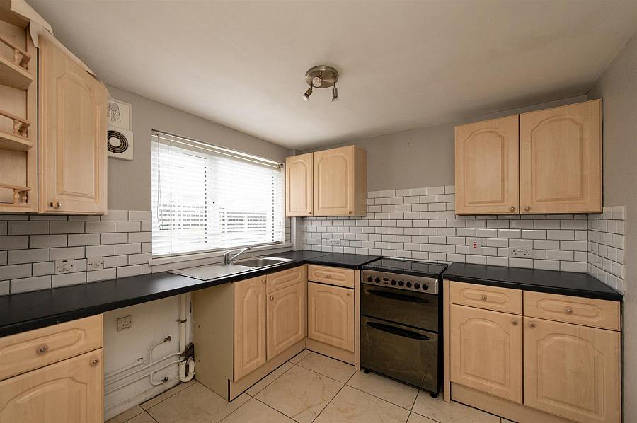 5b Leamount Park