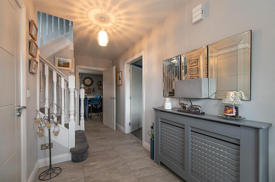 48 Cloverdale