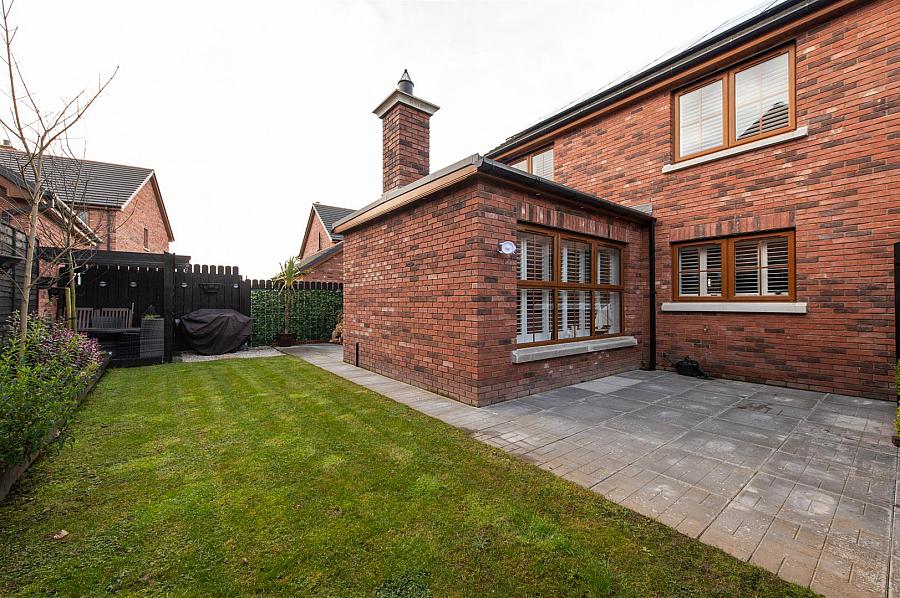 48 Cloverdale
