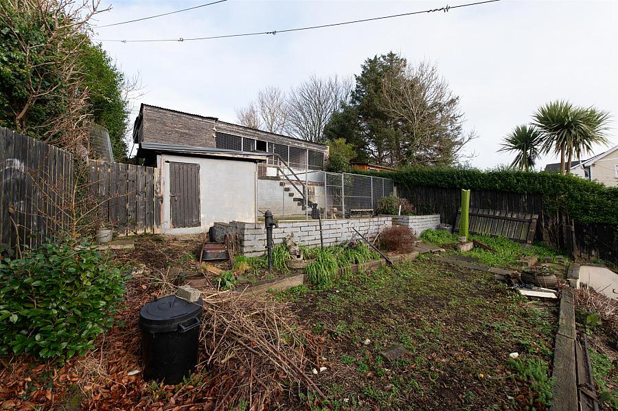 27 Hillsborough Road